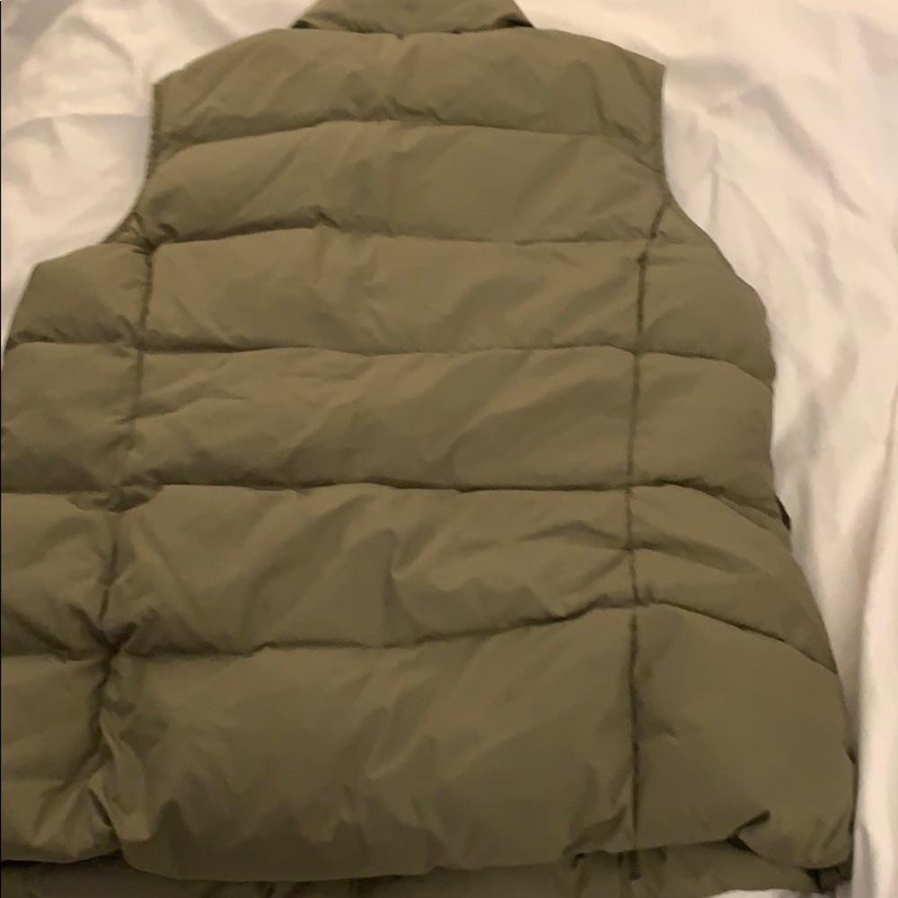 Vest - Picture 2 of 3